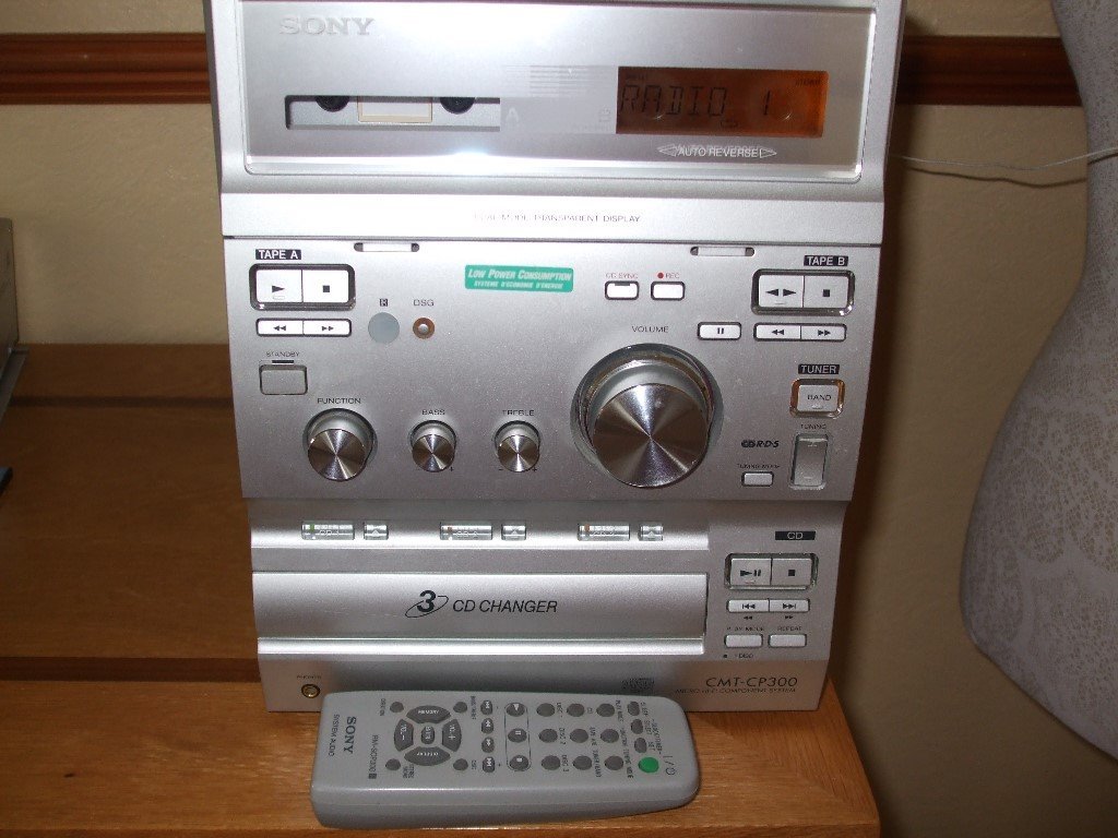SONY CMTCP300 MICRO HIFI COMPONENT SYSTEM MULTI CD STEREO SYSTEM