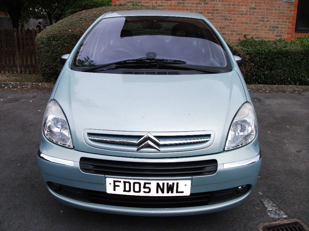 Citroen Xsara Picasso. 2005. 2.0l diesel. Manual. Nice, clean car