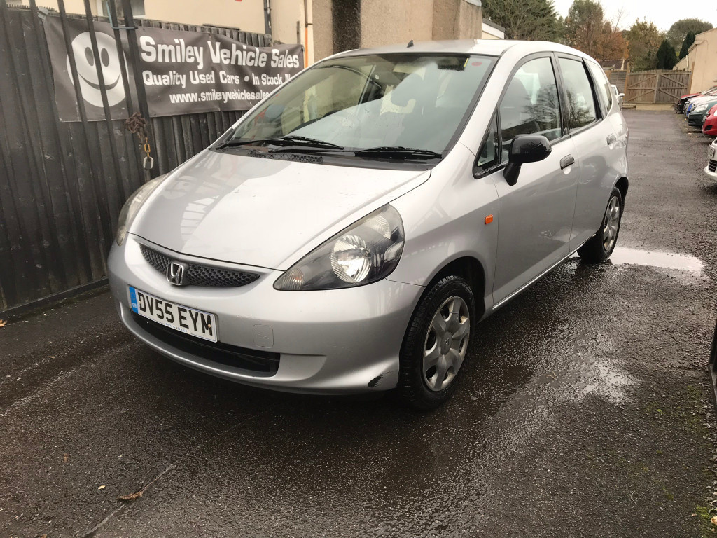 Honda Jazz 1.2 Petrol Manual 5 Door Hatchback Silver 2005 Stunning Car