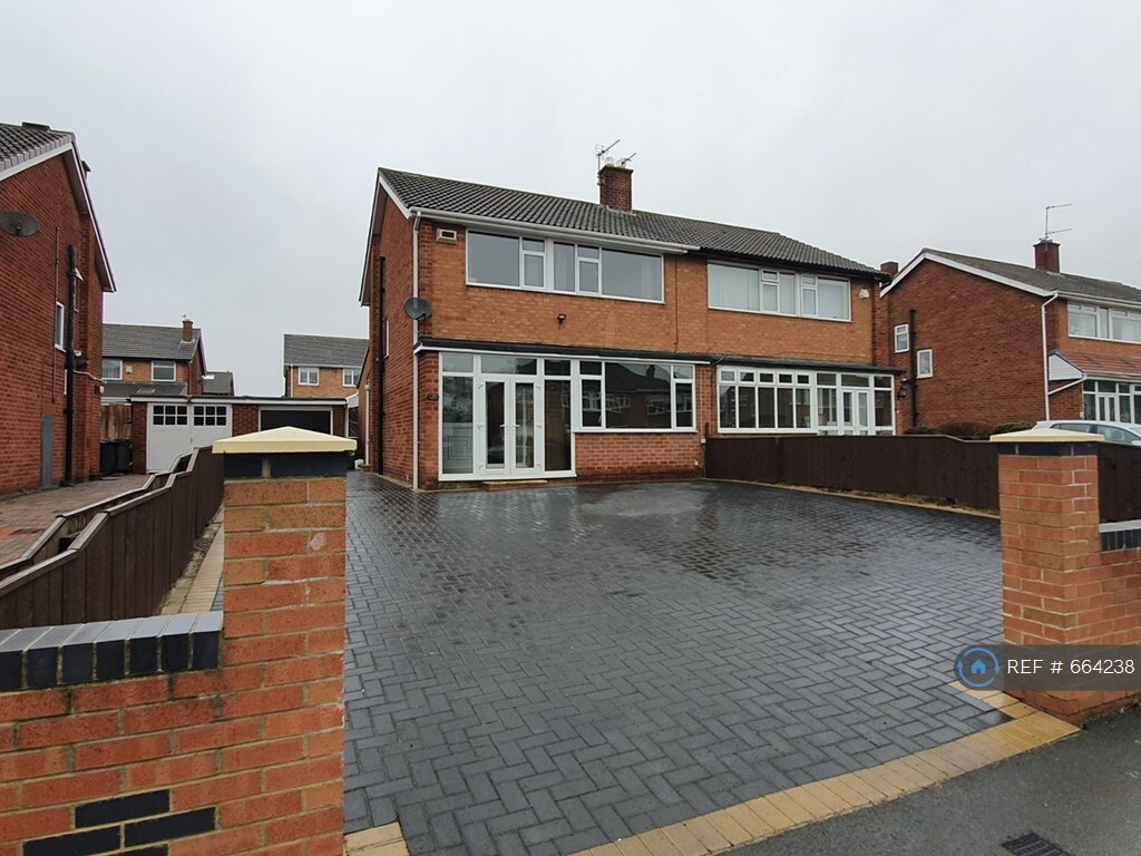3 bedroom house in Church Lane, Middlesbrough, TS5 (3 bed) (664238