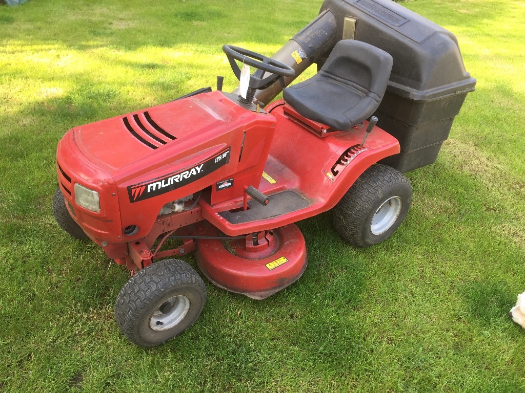 Bargain Murray Ride On Lawn Mower in Claygate, Surrey Gumtree