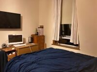 FLAT SHARE: Double bedroom (en suite) for let within a large, mid-terraced house in Corstorphine
