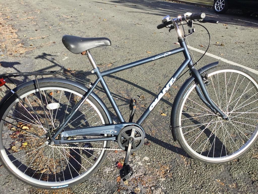Single speed Giant Hybrid bike in very good condition in Blackheath