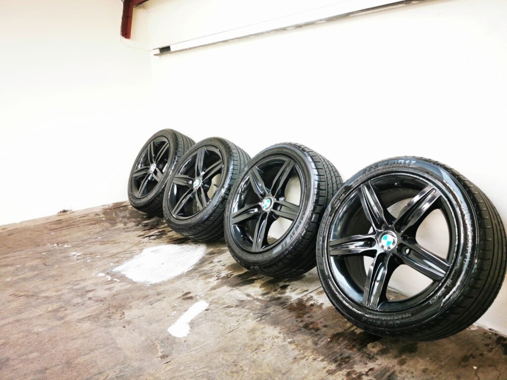 Genuine BMW Alloys Alloy Wheels 17 Inch Gloss Black in Crumlin