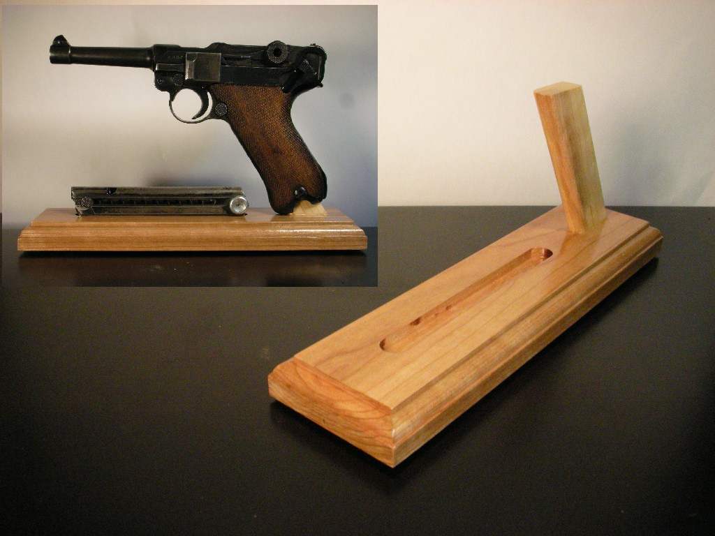 luger P08 とディスプレイスタンドのセットです $_57.JPG?set_id=8800005007
