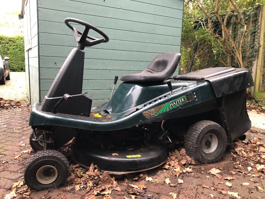 Hayter Heritage M10/30 ride on lawn mower with collection hopper in