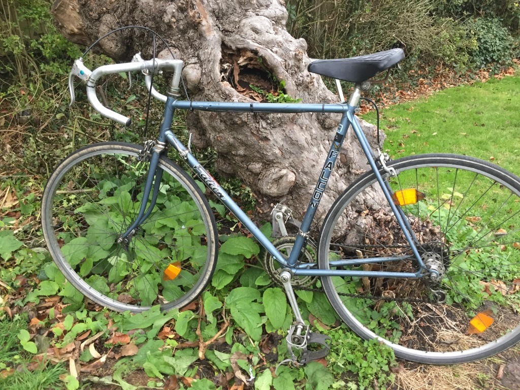 Falcon vintage racing / road bike with 23 inch frame in Ipswich