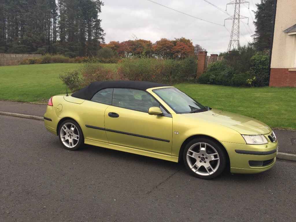 SAAB Convertible 2.0T Aero yellow with black roof (looks lime green
