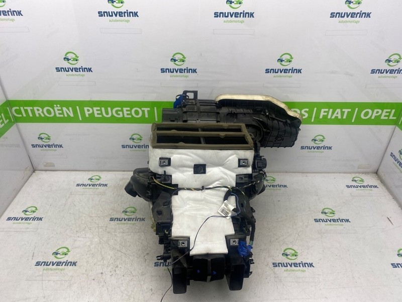 Boitier Ventilateur Peugeot 308 Sw (L4/L9/Lc/Lj/Lr) 2015 1610528280
