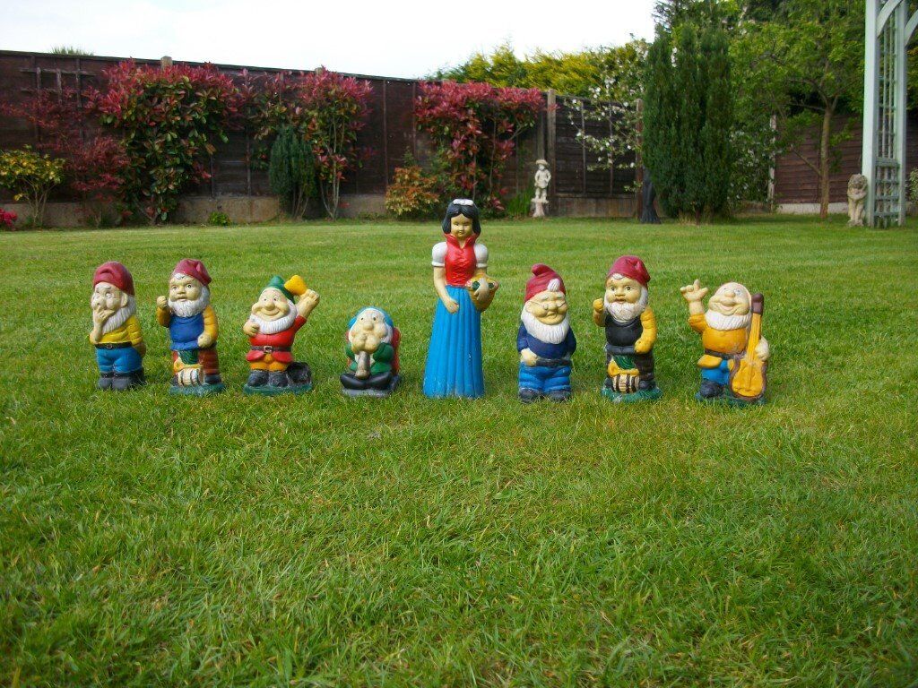 Snow White Lawn Decor - TheRescipes.info