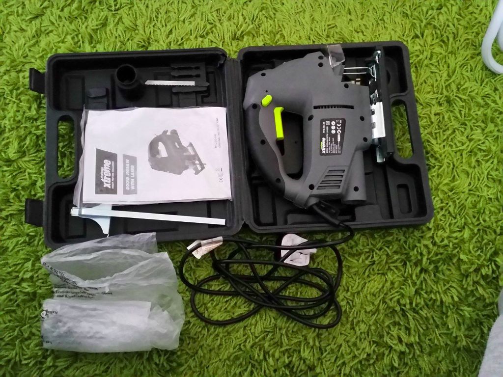 Challenge Xtreme jigsaw with laser 800w M1QDD480 in Wood Green