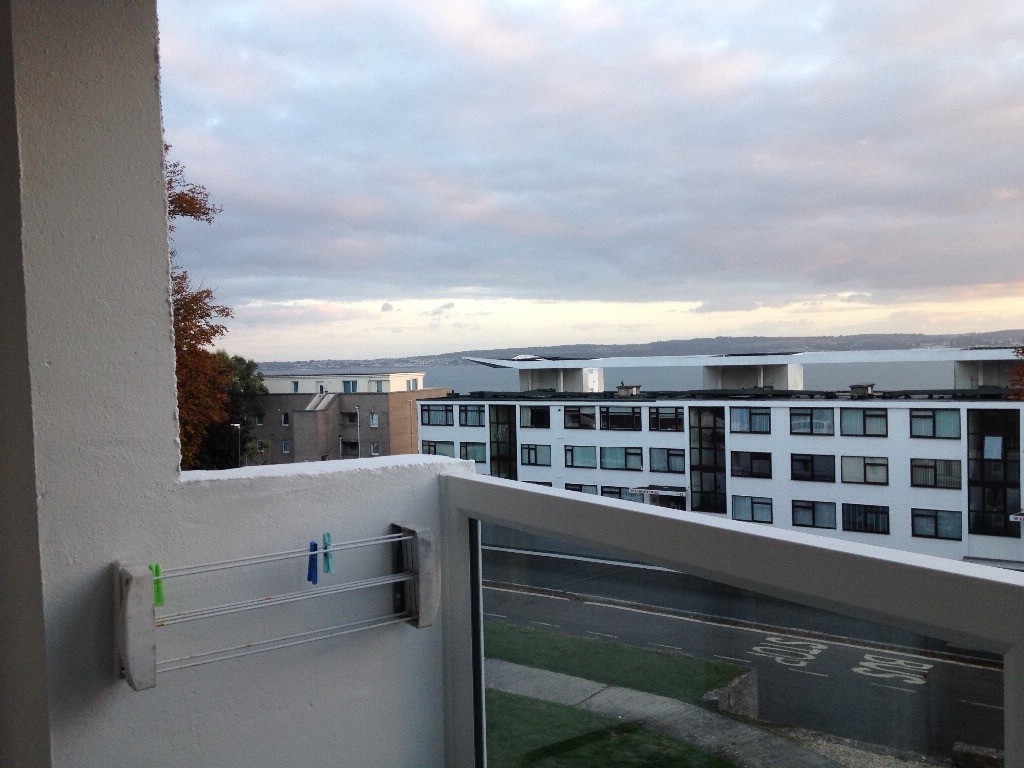 2 bed flat with balcony, sea views and parking in Torquay, Devon Gumtree