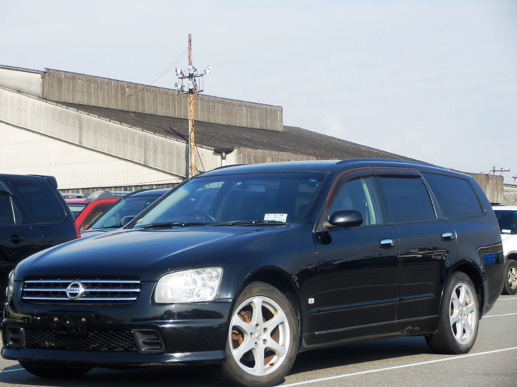 Nissan stagea skyline