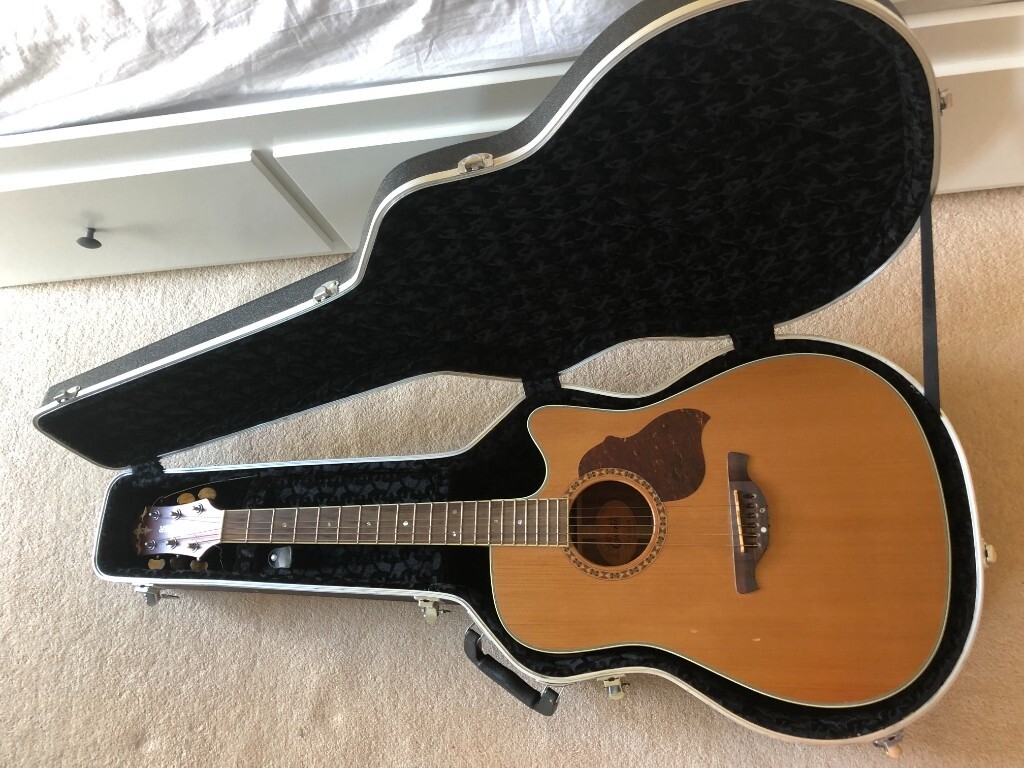 Crafter DE7N semi acoustic electric guitar with Westfield hard case in Knightswood, Glasgow