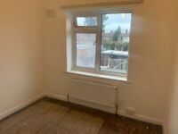 3 Bedroom House to rent in Dagenham Lodge Avenue RM8 2HY