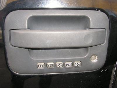 MANIGLIA ESTERNA PORTA ANTERIORE ANT SINISTRA SX FORD F 150 (2004 -2009)