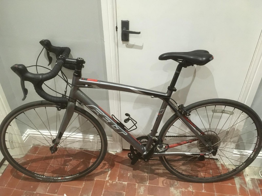 Felt Z100 2014 54cm with free shimano cycling shoes and pedals in