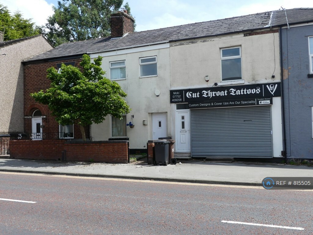 1 bedroom flat in Warrington Road, Leigh, WN7 (1 bed) (815505) in