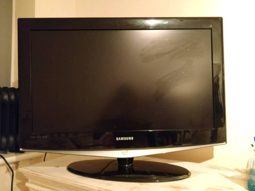 Samsung LCD TV Freeview 32" | in Finsbury Park, London ...