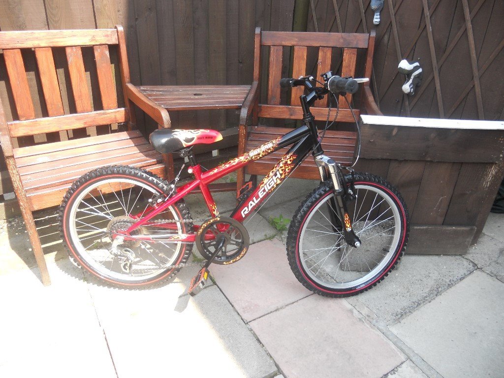 RALEIGH HOTROD 20 INCH WHEELS BIKE in Hemlington, North Yorkshire