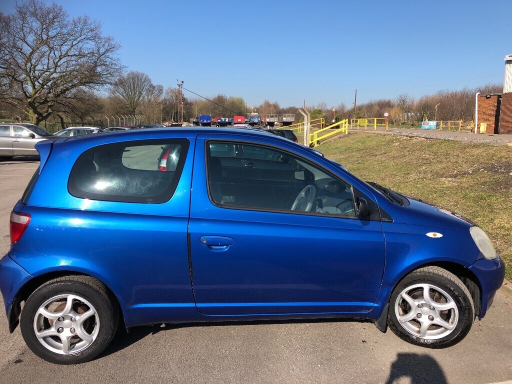 Toyota yaris 2003