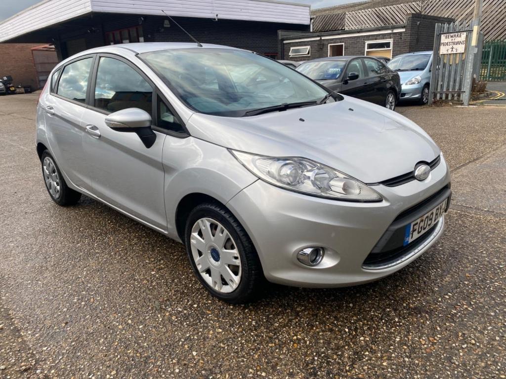 FORD FIESTA STYLE Silver Manual Petrol, 2009 in Norwich, Norfolk