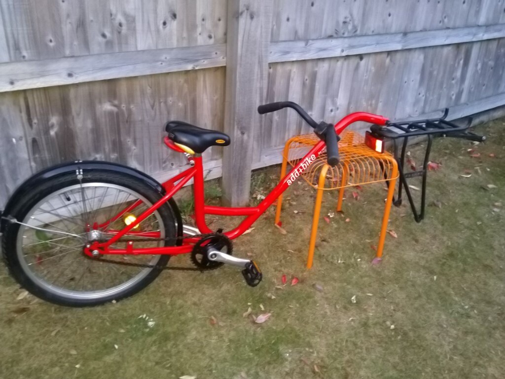 Childs tag along bike in Oxford, Oxfordshire Gumtree