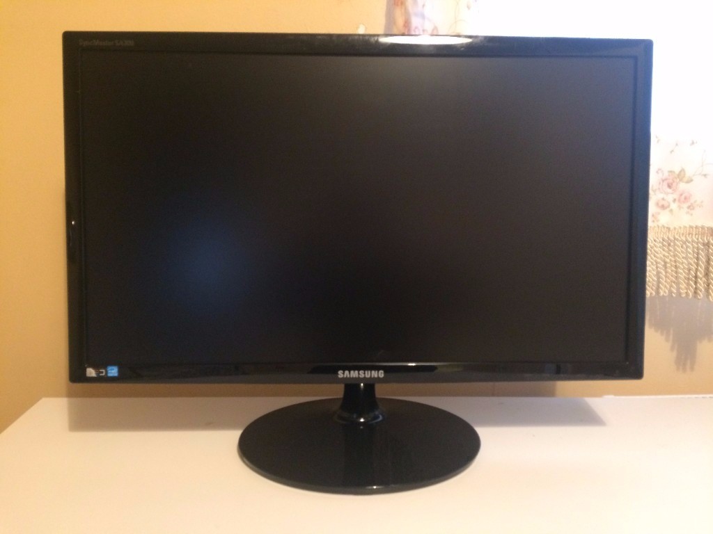Samsung SyncMaster SA300 24 inch LED Monitor 1920x1080 HDMI/VGA (High ...