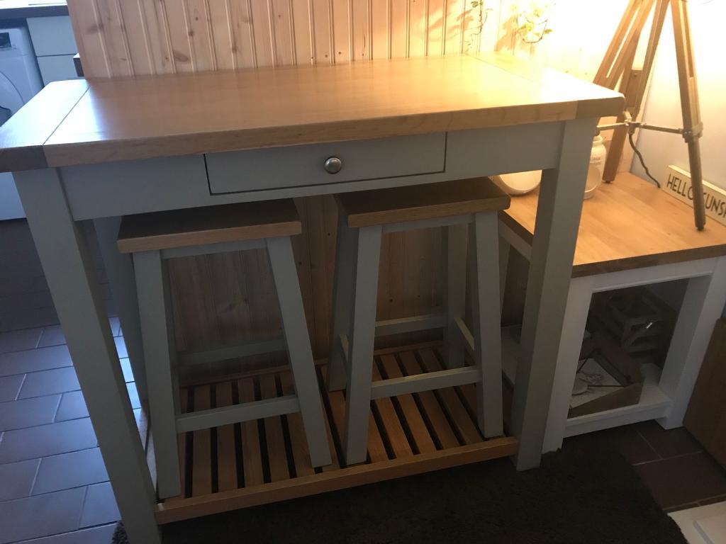 Solid oak Breakfast bar/ kitchen island / buffet sideboard in Honiton