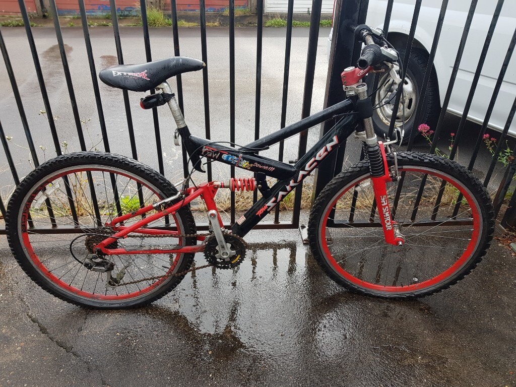 Mountain bike Saracen raw 26 INCH Wheels 18 INCH frame alloy Dual