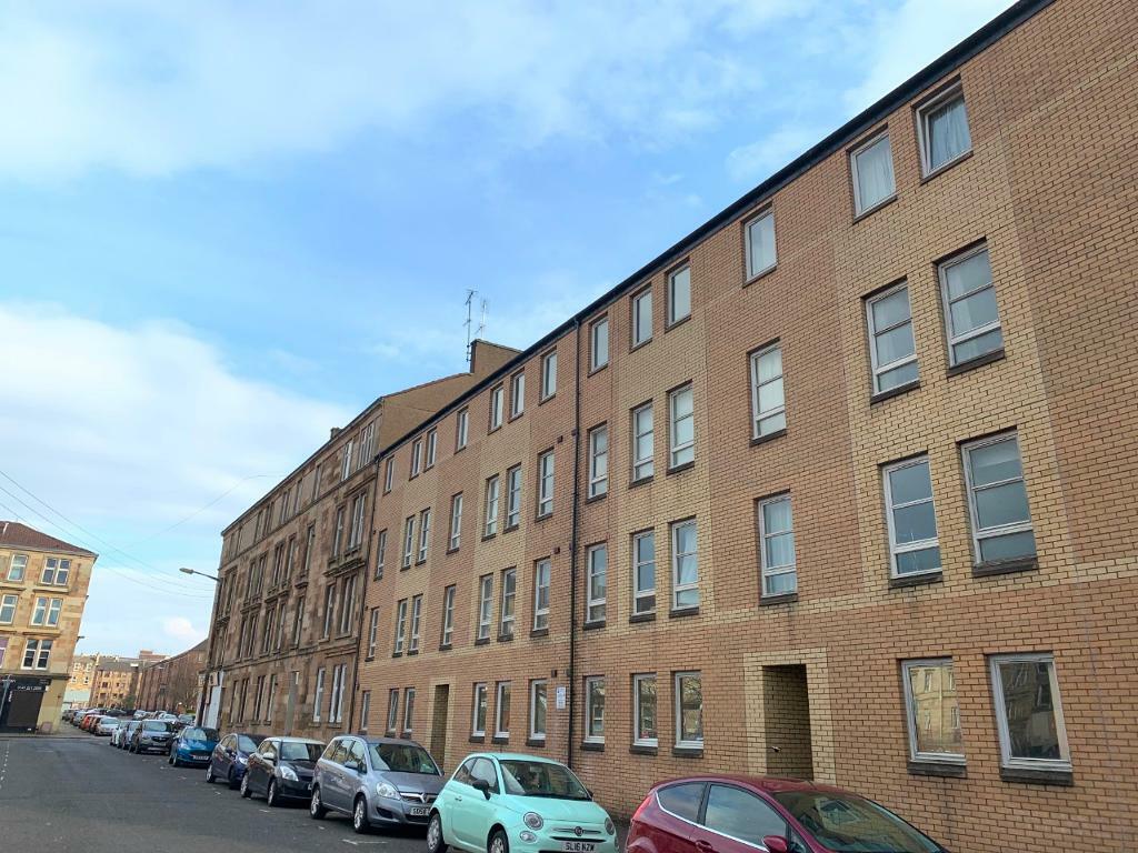 2 bedroom flat in Dover Street, Finnieston, Glasgow, G3 ...