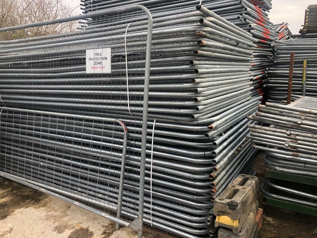 🔩 USED HERAS FENCE PANELS TEMPORARY SITE SECURITY in Prestbury