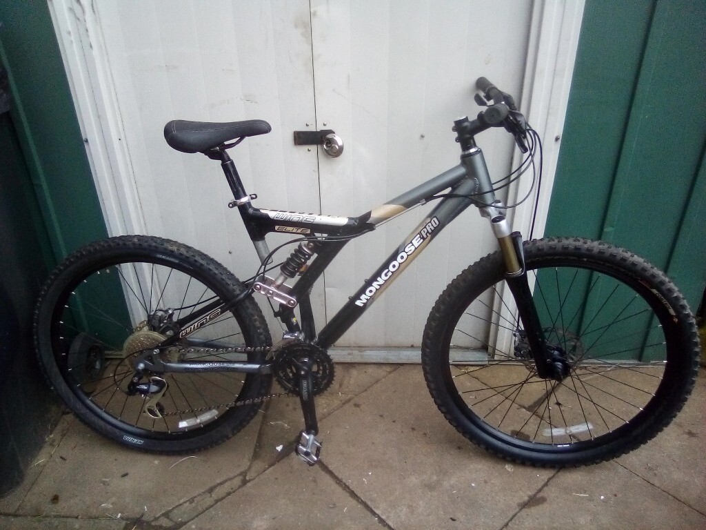 Mongoose pro wing elite mountain bike mens 18" full suspension disc