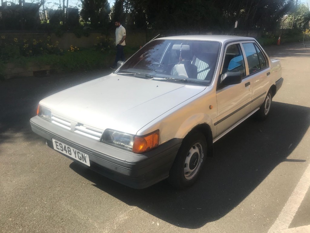 Nissan sunny 1988