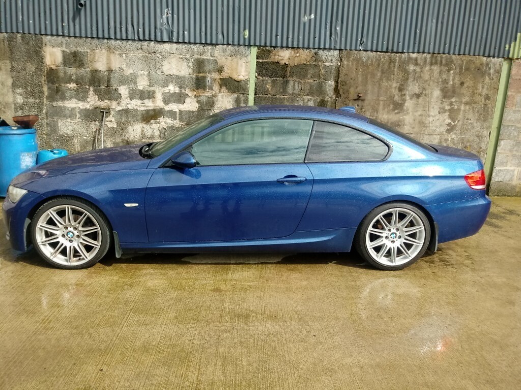 Bmw 320i 2008 года