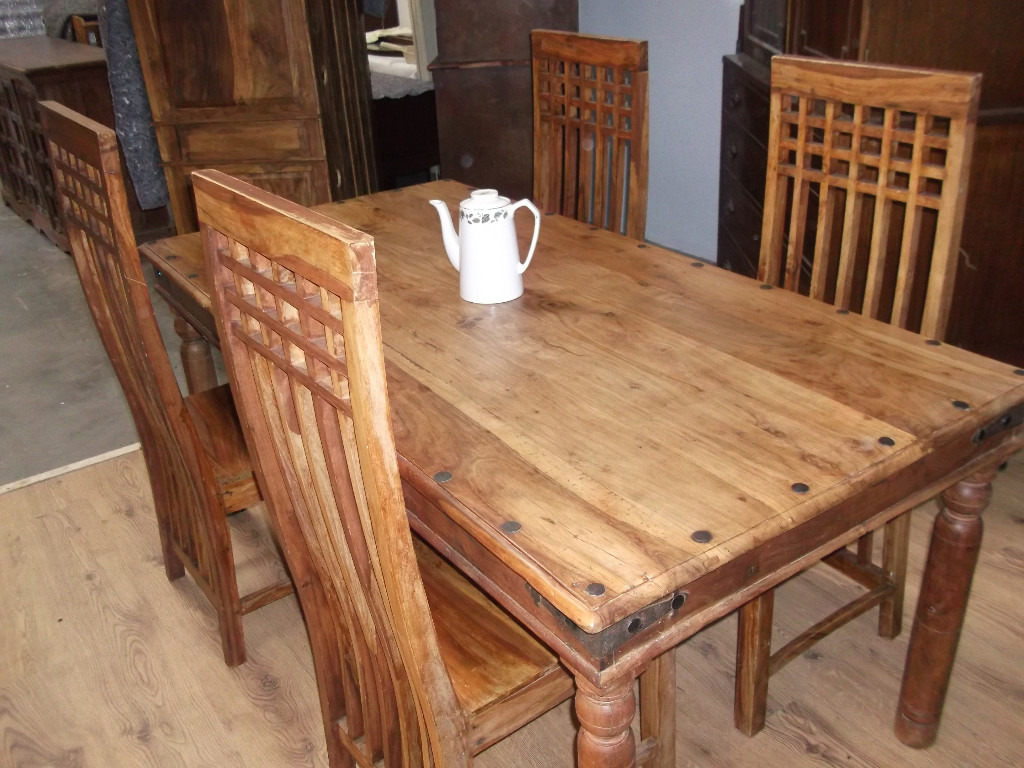 Mexican Pine Dining Table With 4 High Back Jali Chairs In