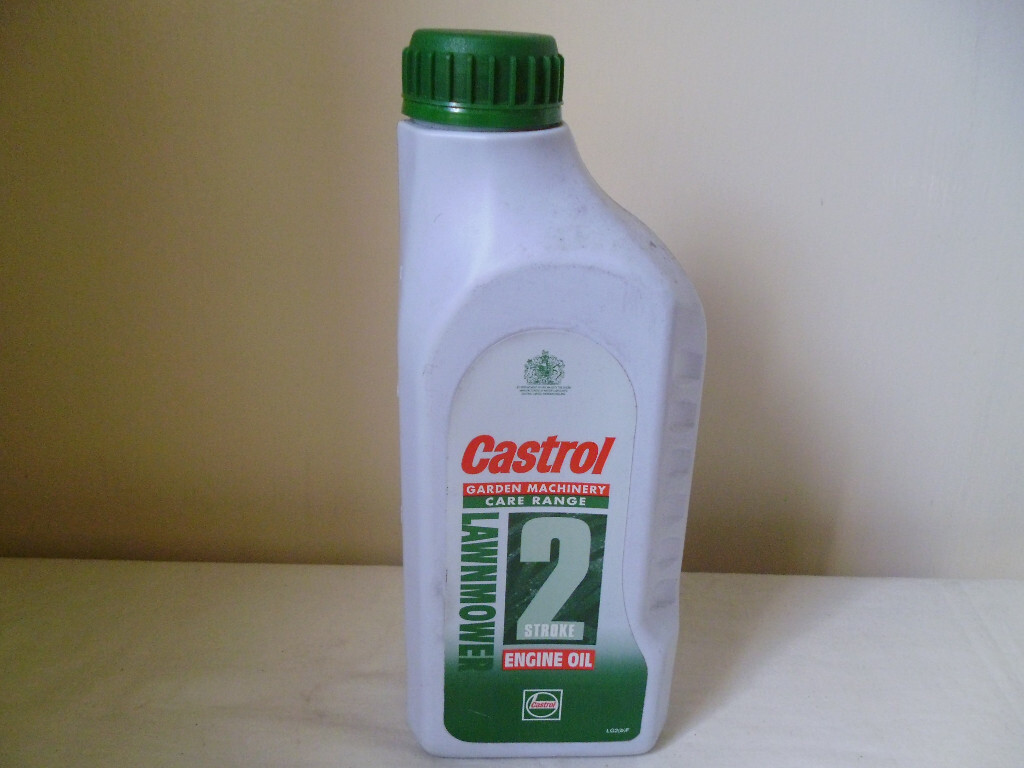 CASTROL 2STROKE LAWNMOWER ENGINE OIL in Fountainbridge, Edinburgh Gumtree