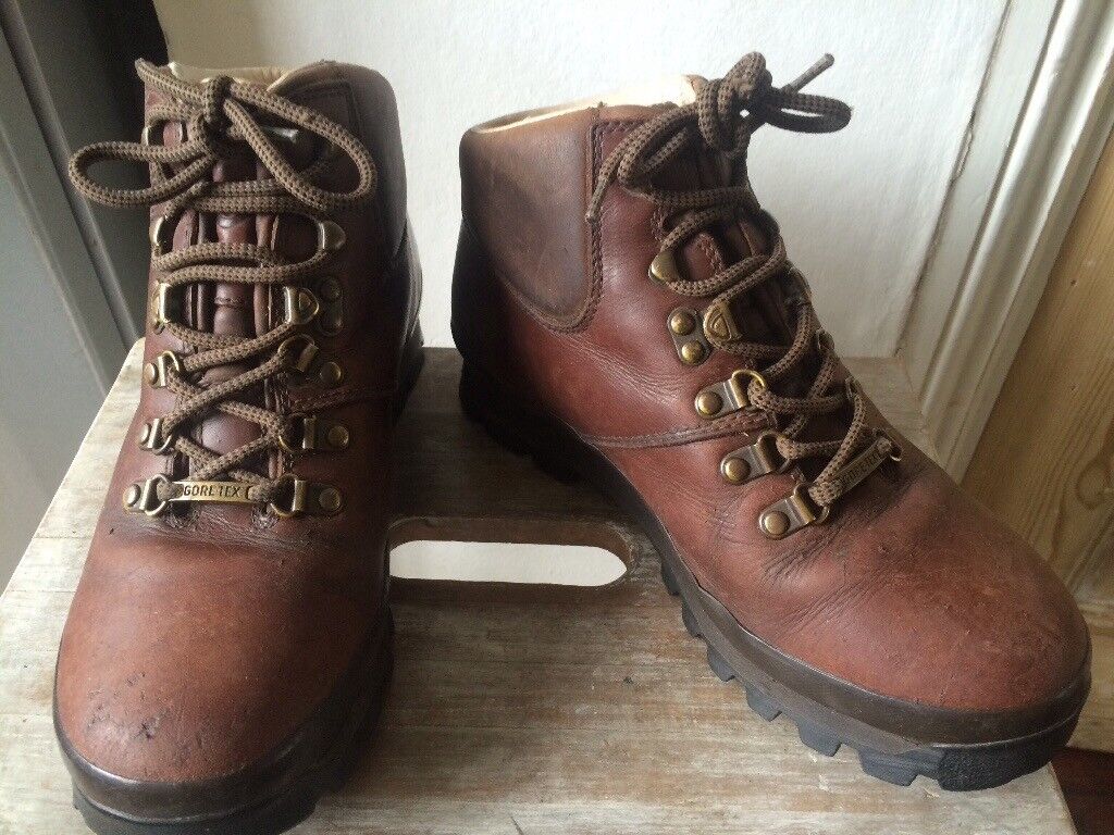 Womens leather Brasher HillMaster hiking boots. Classic style with good ...