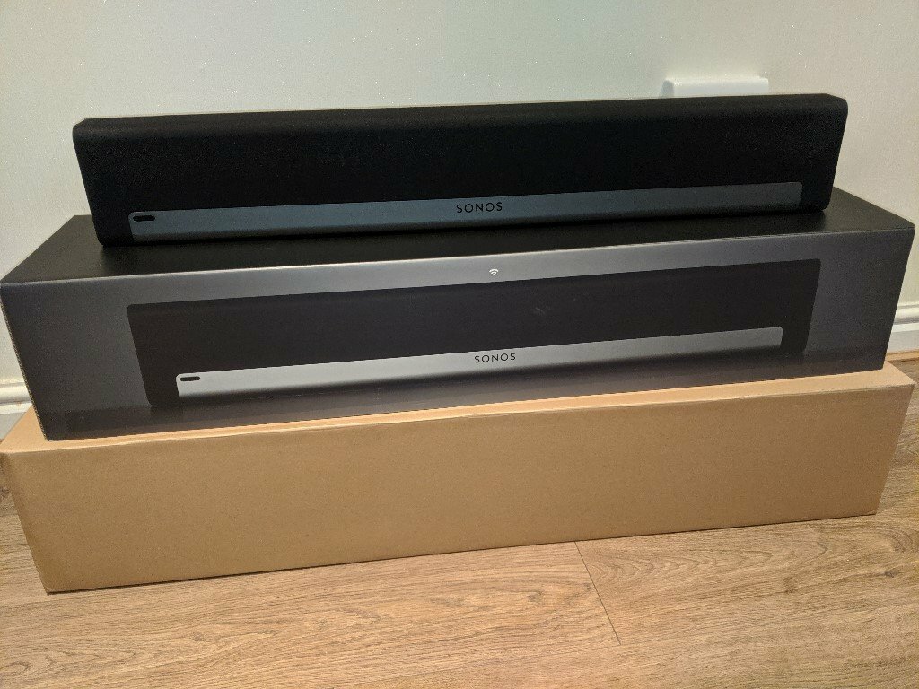 used SONOS PLAYBAR Wireless Home Cinema SoundbarBlack With wall mount in Nottingham