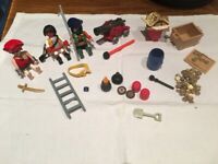 VGC misc Playmobil pirates and treasure seeking accessories