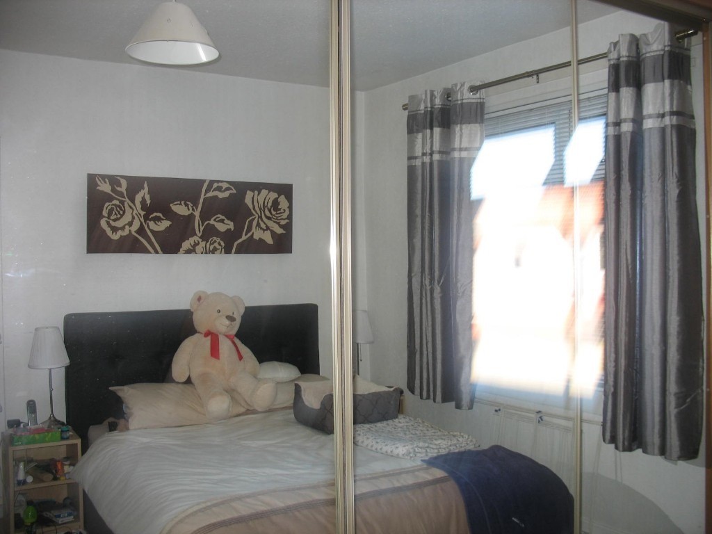SLIDING MIRRORED WARDROBE DOORS | in Craigentinny ...