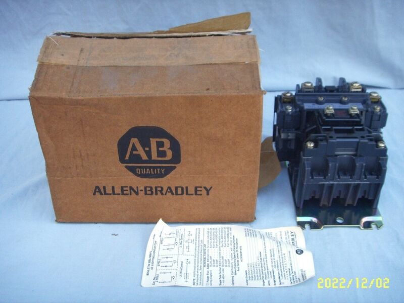 NEW ALLEN-BRADLEY 500L-B0D94 SER B 30 AMP 4 POLE LIGHTING CONTACTOR 115-120 V