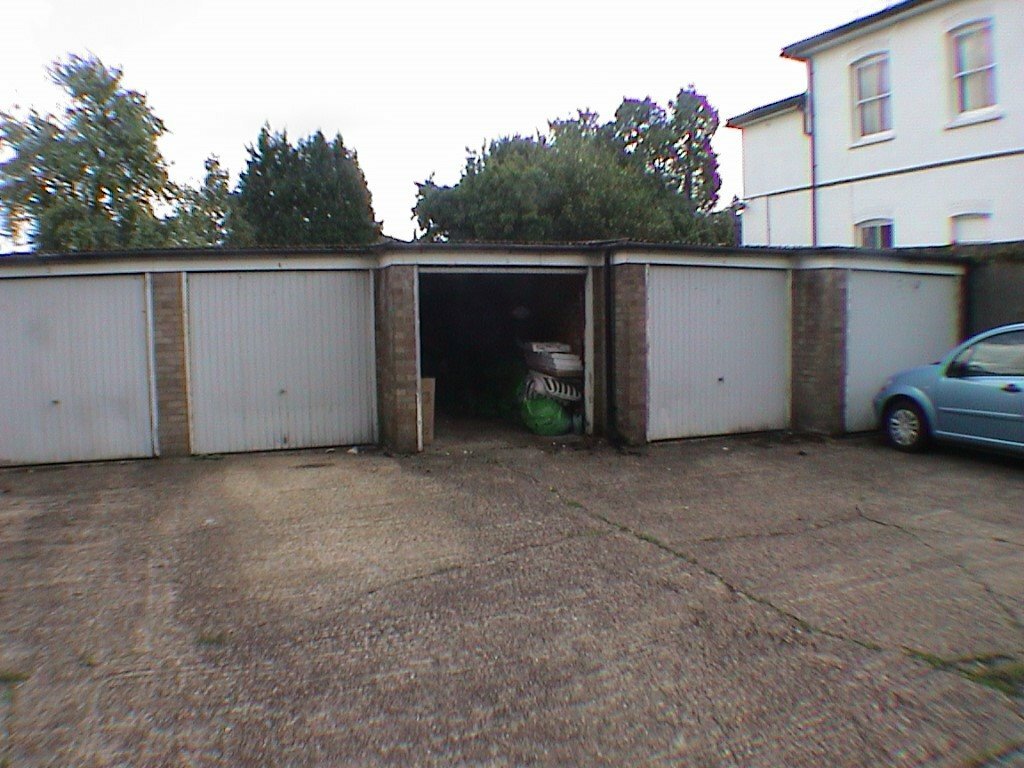Single Car Garage to Let Croydon in Croydon, London Gumtree