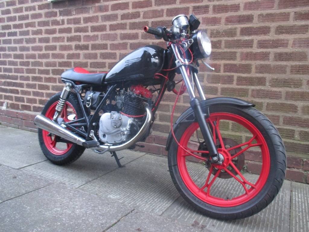 suzuki gn 125 cafe racer style motorbike nice little classic bike | in ...