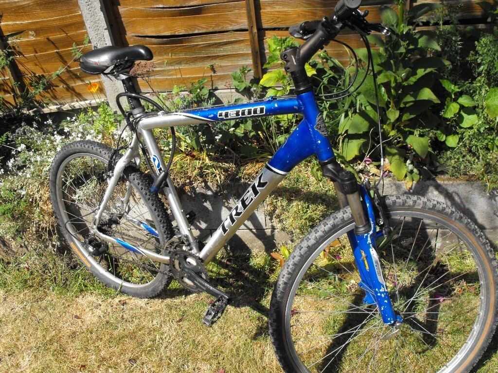 mens trek 4300 mountain bike