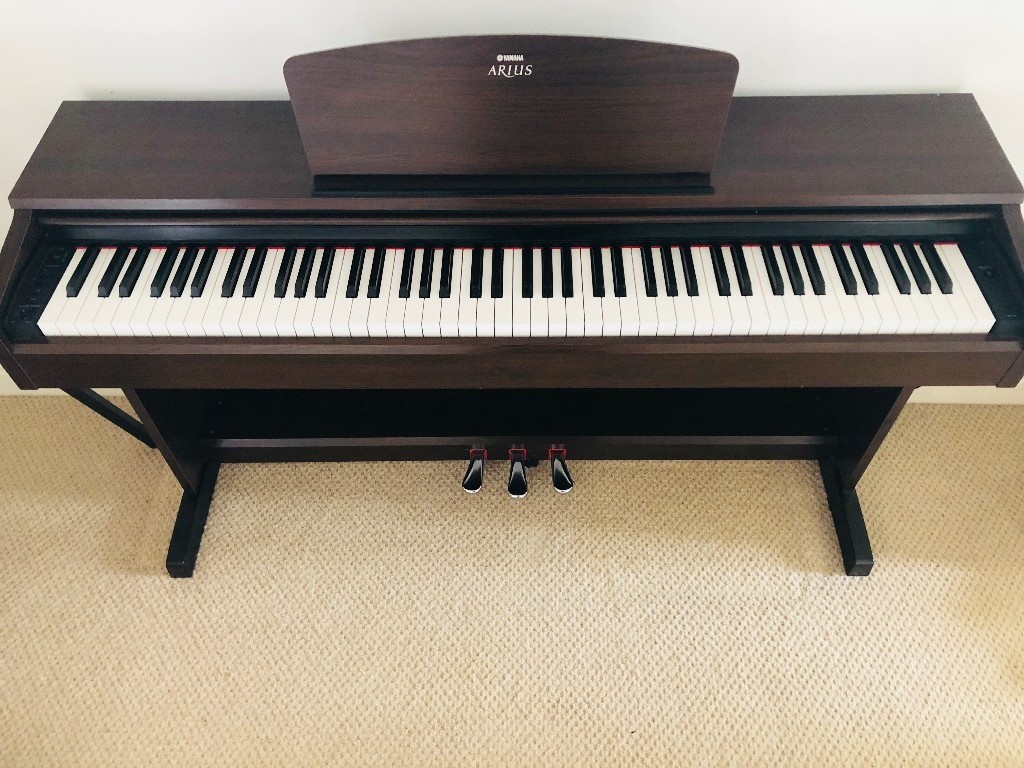 Yamaha YDP 140 Digital Piano - In Near Brand New Condition! | in ...