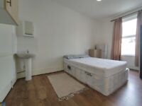 Beautiful large room in the heart of Forest Gate, Sebert Road E7