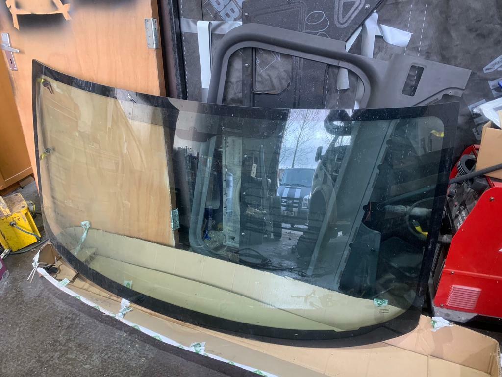 Ford Transit Mk6 Mk7 heated front screen. Heated windscreen in New
