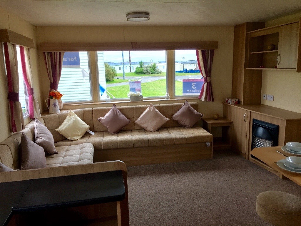 PRE LOVED CARAVAN FOR SALE. PEACEFUL PARK WITH VIEWS OVER