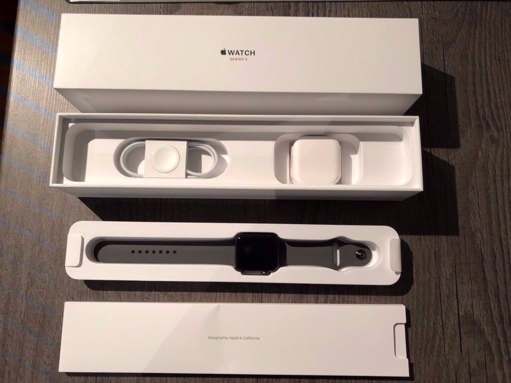 Apple Watch 42mm Space Gray (iWatch) Series 3 with GPS & GSM Cellular ***IMMACULATE WITH RECEIPT